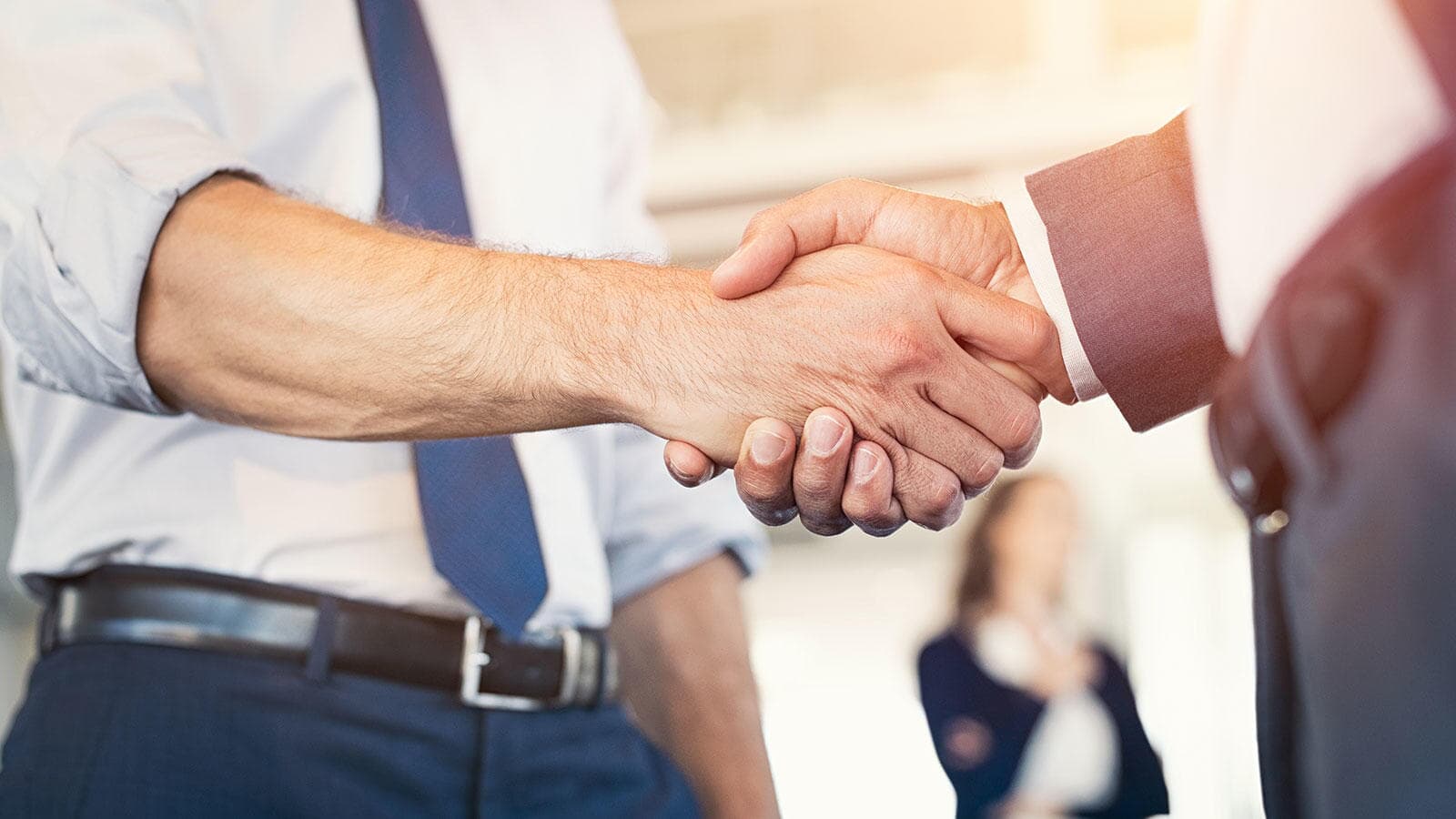 How to Transfer Real Estate into a Living Trust Successfully