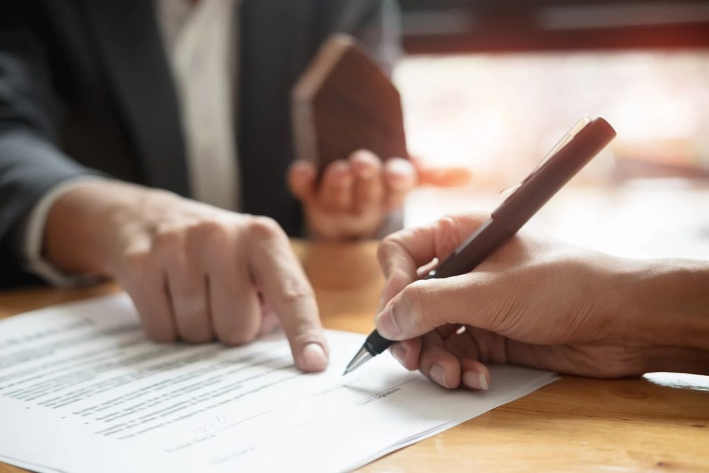 Leon J Teichner & Associates (8)